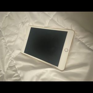 iPad mini 4